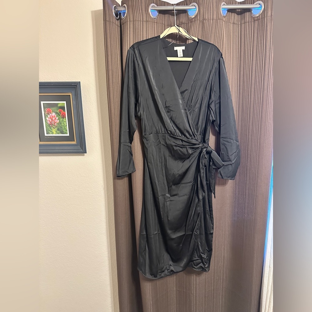 H&M Black Satin-Like Midi Dress